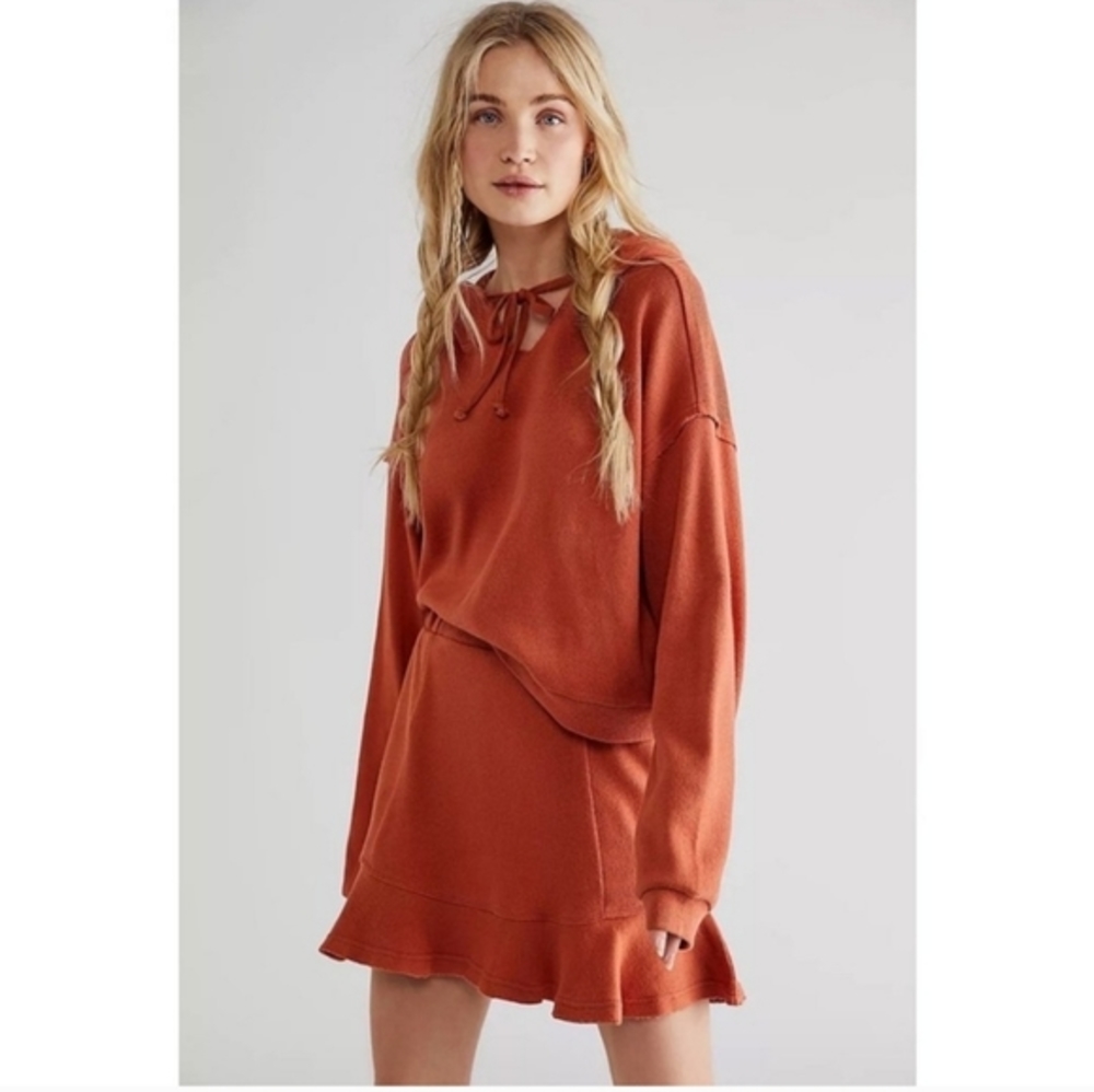 Free People Sweatshirt Set Sweater Hoodie Sweatshirt Skirt Ruffle FP Beach